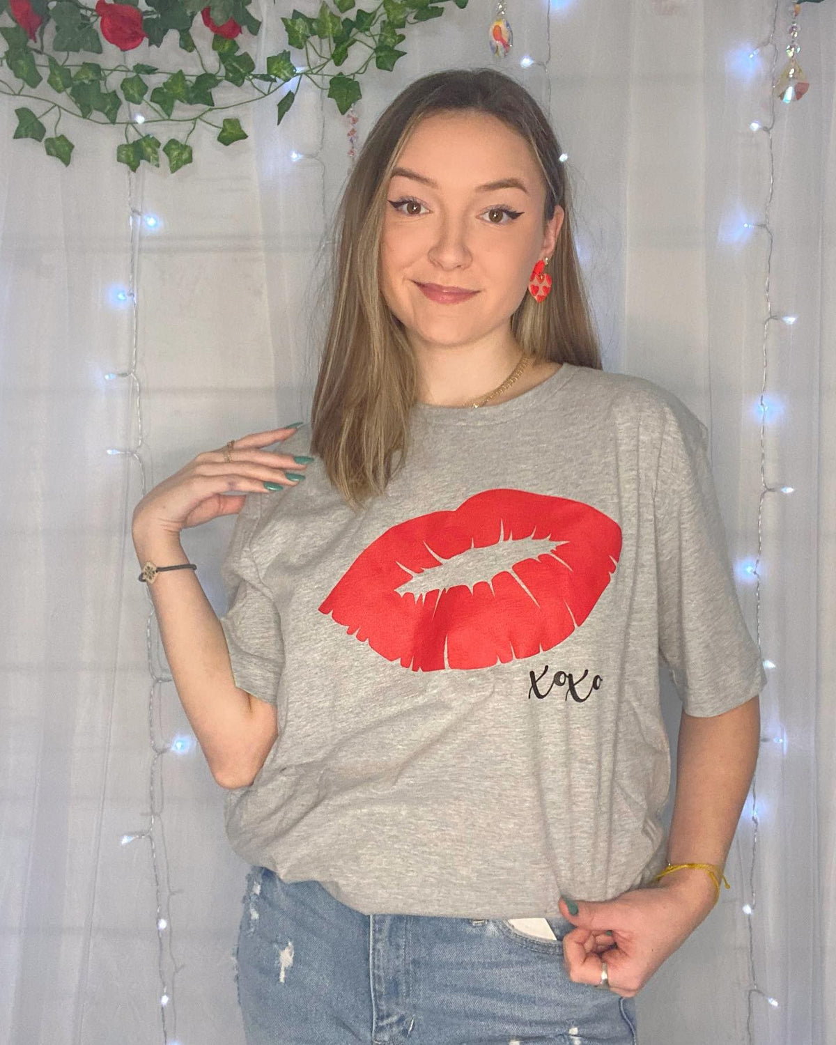 Red Kiss Graphic Tee